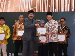 Bupati Trenggalek Raih Penghargaan Kepala Daerah Pengelola BAZNAS Terbaik