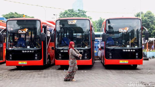 Bus listrik Trans Semanggi berbasis Buy The Service (BTS) Kembali Beroperasi di Surabaya
