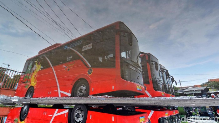 Bus listrik Trans Semanggi berbasis Buy The Service (BTS) Kembali Beroperasi di Surabaya