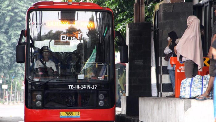 Bus listrik Trans Semanggi berbasis Buy The Service (BTS) Kembali Beroperasi di Surabaya Bus listrik Trans Semanggi berbasis Buy The Service (BTS) Kembali Beroperasi di Surabaya