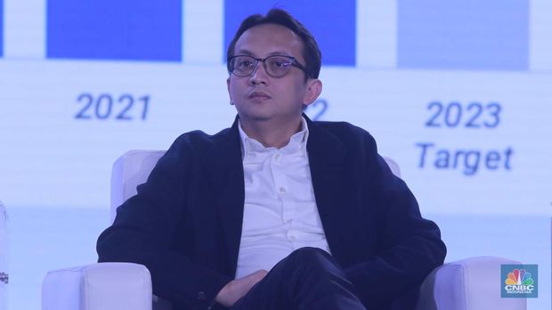 Deputi Bidang Koordinasi Investasi dan Pertambangan, Septian Hario Seto memberikan pemaparan dalam acara CNBC Indonesia Economic Outlook 2024 di Jakarta, Kamis (29/2/2024). (CNBC Indonesia/Muhammad Sabki)