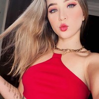 Setelah penangkapannya, Eduarda kini viral. Banyak yang salfok karena kecantikannya hingga dijuluki sebagai Barbie kokain. Foto: dok. Instagram/@ _dumarquess017