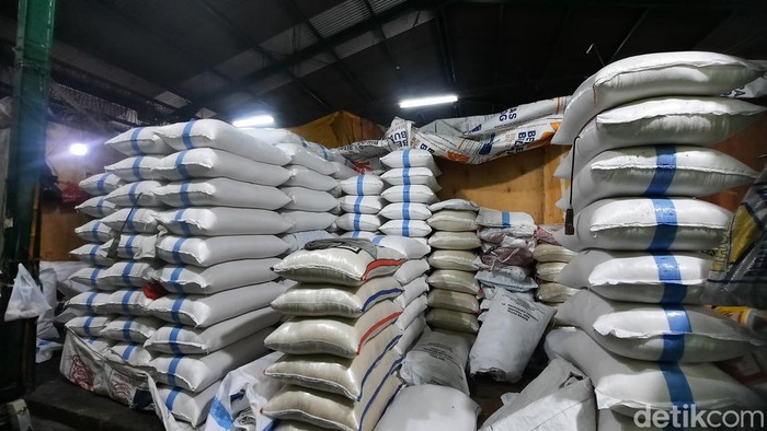 Harga beras di Pasar Induk Beras Cipinang, Jakarta Timur. (Annisa/detikcom)