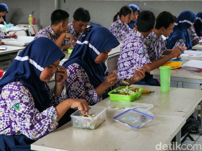 Ini Menu Makan Siang Gratis Rp 15 Ribu dalam Simulasi di Tangerang
