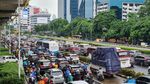 Jakarta Diguyur Hujan, Jalan MT Haryono Macet