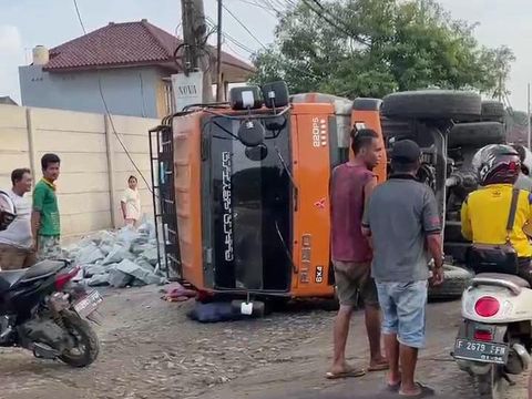 Jalan Parungpanjang Rusak Parah Akibat Truk Tambang (dok.ist)