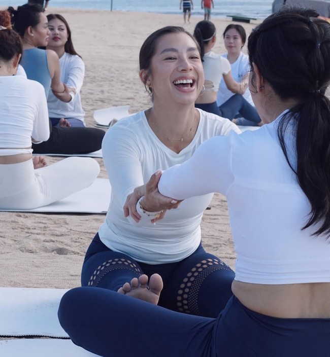 Meski tampil simpel dan sederhana, pesona Jennifer dan Dian memang berhasil bikin terpana. Jennifer sendiri memang kerap mengunggah momen-momen dirinya berolahraga bersama para rekan artis. Sebelum bersama Dian, istri pesepakbola Irfan Bachdim ini juga sempat berolahraga bersama Nikita Willy. Foto: Instagram/@jenniferbachdim