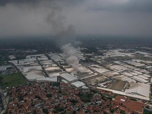 Tak Ada Korban Jiwa di Kebakaran Kahatex Sumedang
