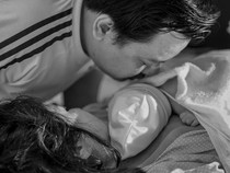 Suami Kiki Amalia Masih Takut Gendong Anak Pertamanya