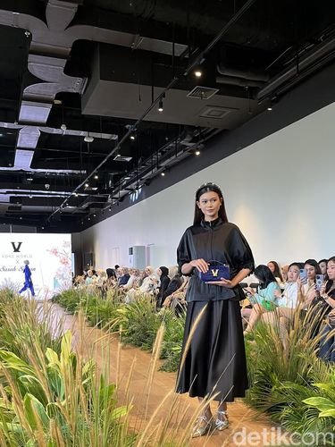 Koleksi kolaborasi Vone World bersama Sarah Sofyan