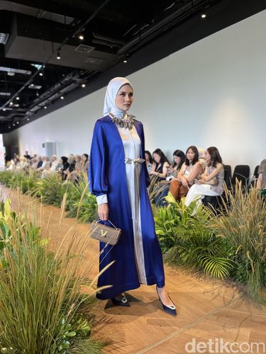 Koleksi kolaborasi Vone World bersama Sarah Sofyan