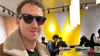 Seperti turis pada umumnya, Mark pun wisata kuliner di Mcdonald yang terkenal punya rasa berbeda. (Instagram/Mark Zuckerberg)