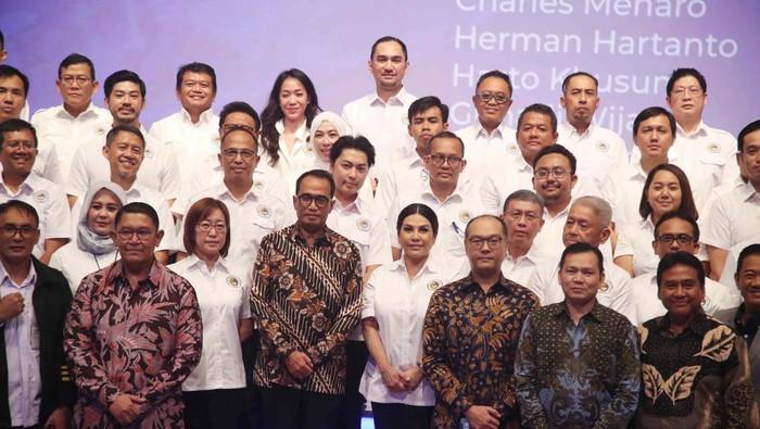 Menhub Hadiri Pelantikan DPP INSA 2023 - 2028 Pengurus Indonesian National Shipowners' Association masa bakti 2023 - 2028 resmi dilantik di Jakarta, Kamis (29/2). Pelantikan itu dihadiri Menhub Budi Karya.