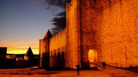 Cite de Carcassonne dinobatkan sebagai Situs Warisan Dunia UNESCO pada tahun 1997. Kastil, perbentengan dan menara-menara yang dimiliki oleh negara dipelihara oleh pusat monumen nasional, sementara sisanya dikelola oleh pemerintahan kota Carcassone.  