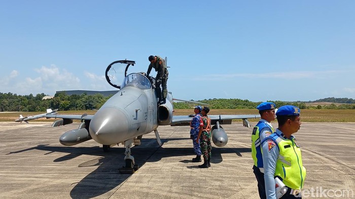 Pameran alutsista TNI AU di Lanud Hang Nadim Batam. (Alamuddin Hamapu/detikSumut)