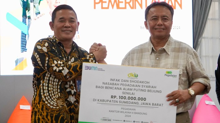 Pegadaian Salurkan Bantuan untuk Warga Terdampak Puting Beliung Sumedang