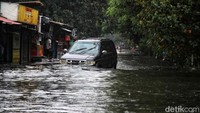 BPBD menyebut terdapat enam daerah yang berpotensi berdampak banjir, yaitu Pulogadung, Kelapa Gading Timur, Kelapa Gading Barat, Kebon Bawang, Sungai Bambu, dan Sumur Batu.