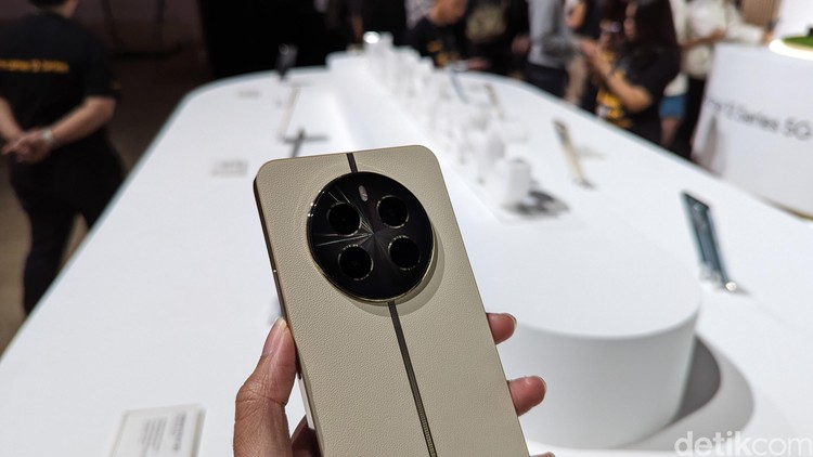 Realme 12+ 5G
