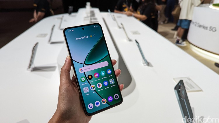 Realme 12+ 5G