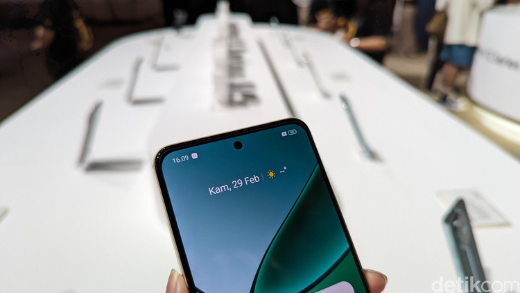 Realme 12+ 5G