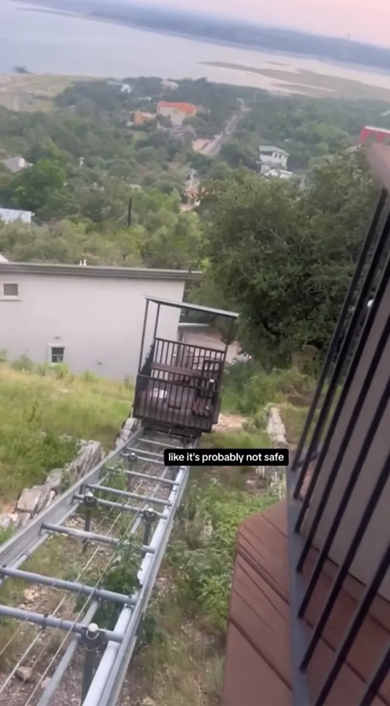 Rumah Unik akses trem/TikTok Coutney Johnson