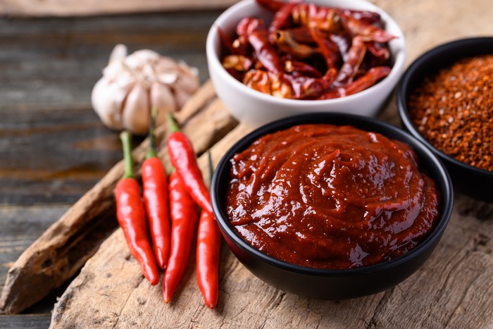 Tak Doyan Pedas? Ini 5 Tips Agar Kuat Makan Pedas