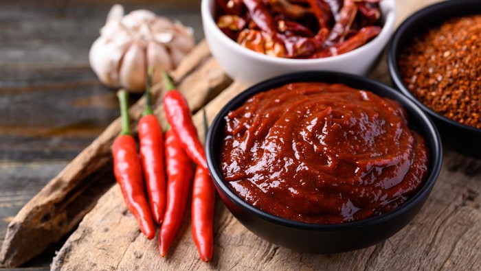 Tak Doyan Pedas? Ini 5 Tips Agar Kuat Makan Pedas