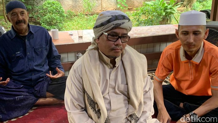 Ustaz Abdurrahman Hasan Al-Habsyi.