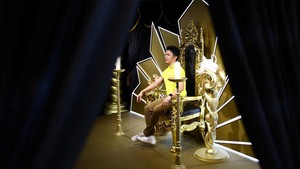 Instalasi konser Taylor Swift ini digelar sebelum hingga konser The Eras Tour di Singapura berakhir.
