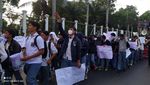 Aksi Tolak Hak Angket di Depan Gedung DPR