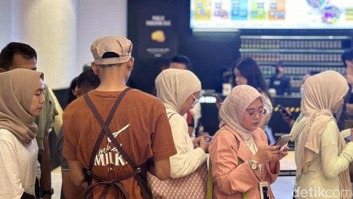 Warga +62 Antre Demi Roti Viral Milk Bun ala Thailand, Termasuk FOMO?