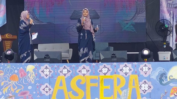 SMAIT As-Syifa Boarding School menggelar As-Syifa Festival Raya (Asfera) 2024. Event tahunan yang dilakukan hasil kolaborasi pertama dari tiga kampus SMAIT As-Syifa Boarding School.