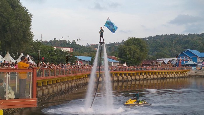 Atraksi di pembukaan Sabang Marine 2024 (Agus Setyadi/detikcom)