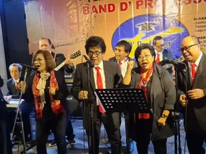Band Ini Personelnya Profesor Semua, Raih Rekor Muri