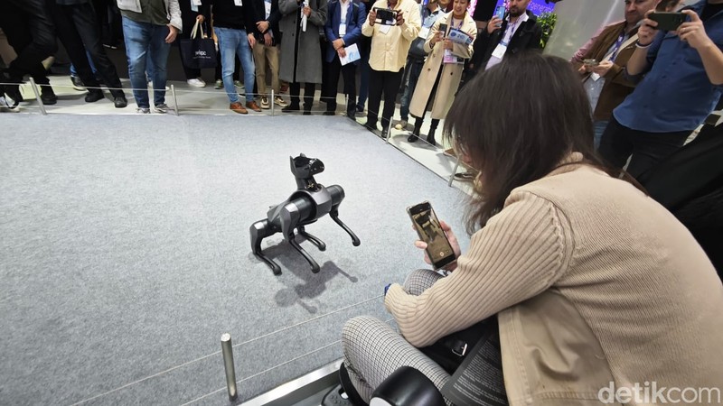 Xiaomi memperlihatkan kecanggihan robot anjing CyberDog 2 di MWC 2024 Barcelona