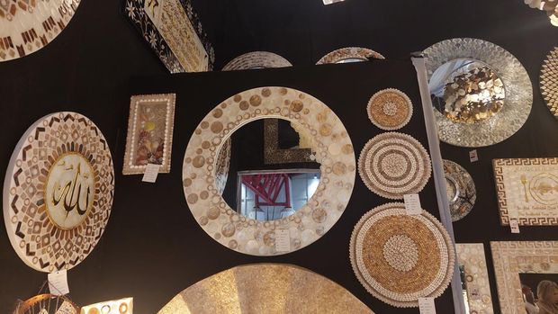 Dekorasi dan furnitur rumah dari cangkang kerang/Almadinah Putri Brilian/detikcom