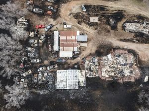 Foto Udara Dampak Kerusakan Akibat Kebakaran Hutan di Texas