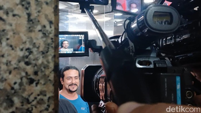 Ghatan Saleh di kantor polisi