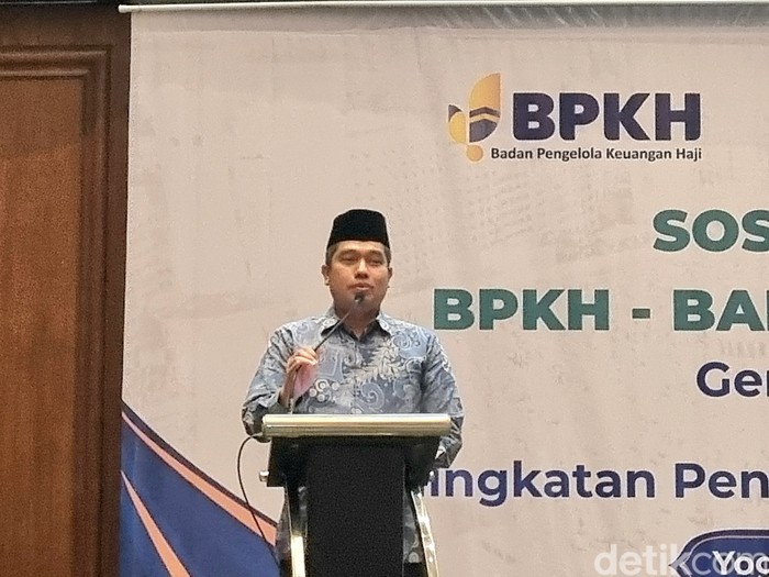 Anggota Badan Pelaksana BPKH Harry Alexander dalam acara Acara Sosialisasi Haji BPKH-BPD DIY Syariah di Yogyakarta, Jumat (1/3/2024).