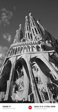 Hasil foto kamera BW Leica Xiaomi 14