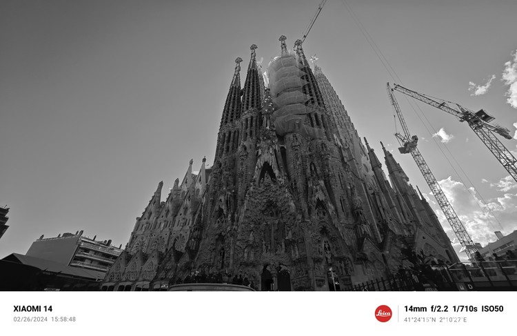 Hasil foto kamera BW Leica Xiaomi 14