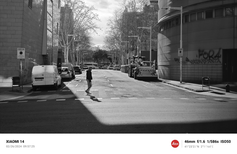 Hasil foto kamera BW Leica Xiaomi 14