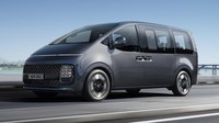 Staria hybrid adalah Hyundai Staria paling bertenaga hingga saat ini. Konsumsi bahan bakar gabungan diklaim hanya 7,7 liter per 100 km atau setara 12,9 km/liter. Foto: Dok. Hyundai