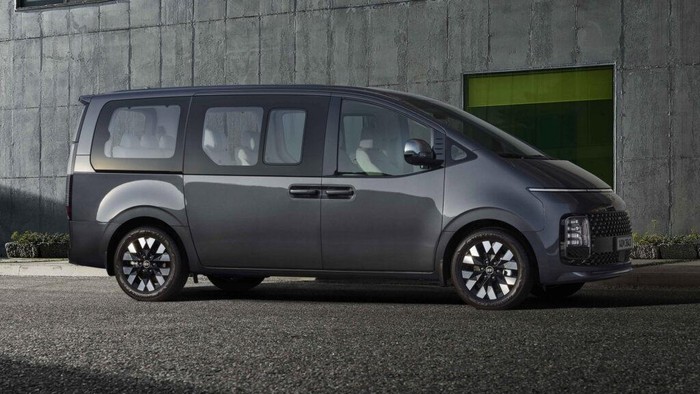 Hyundai Staria Hybrid