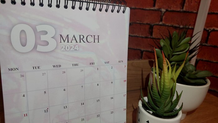 Ilustrasi bulan Maret
