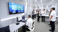 Pemantauan dilakukan dengan berbagai teknologi canggih, mulai dari monitoring drone sampai ke CCTV.