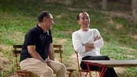 Presiden Jokowi dan para menteri tampak menikmati malam itu dan melepas lelah setelah seharian melakukan sejumlah agenda kerja di IKN. Ridwan Kamil, Kurator Pembangunan IKN, mengatakan bahwa Presiden Jokowi selalu tampak sangat ceria jika sedang bermalam di IKN.