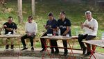 Intip Gaya Jokowi Santai Nikmati Malam di IKN Bareng Para Menteri
