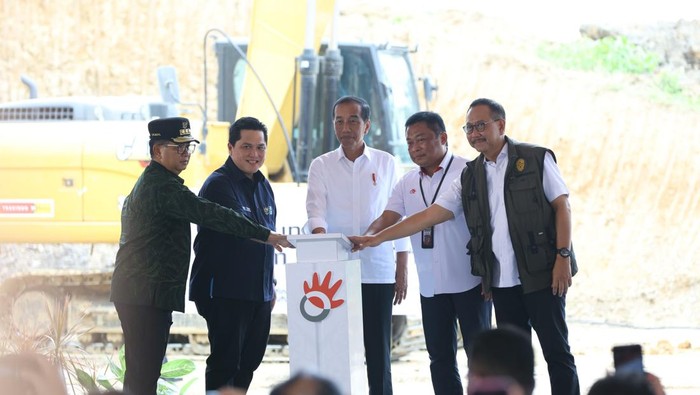 Jokowi Groundbreaking Telkom Smart Office di IKN
