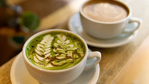 Kopi campur matcha